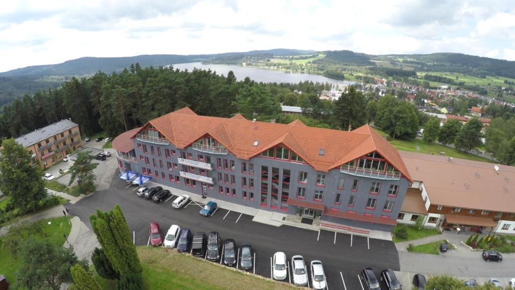 Hotel Bouczech Lipno nad Vltavou Exterior photo