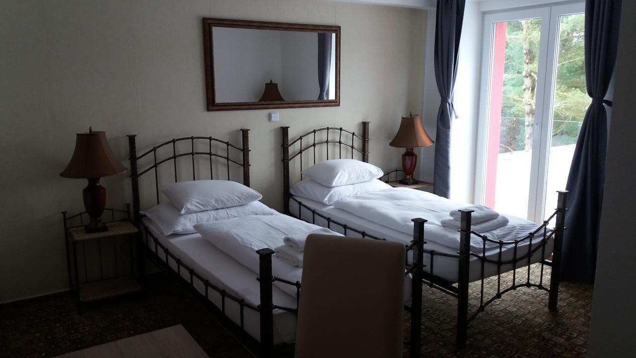 Hotel Bouczech Lipno nad Vltavou Exterior photo